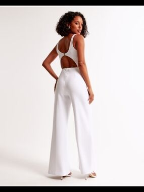 Abercrombie & Fitch White Wide-Leg Cutout Back Jumpsuit
